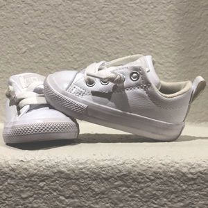Converse infant size 4